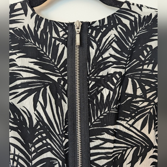 H&M Fit & Flare Dress with liner, tropical palm tree leaf print, summer casual - Picture 5 of 7